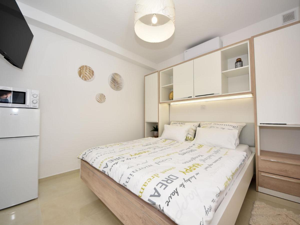 Apartment Matanovi Dvori-1 By Interhome วีร์ ภายนอก รูปภาพ